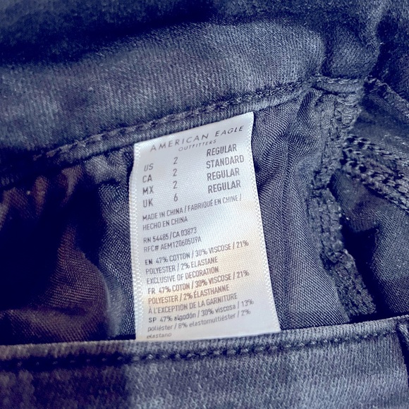 American Eagle Black High Waisted Jeans - Picture 3 of 4